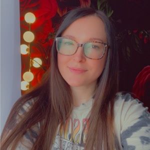 Meet your Posher, Destiny